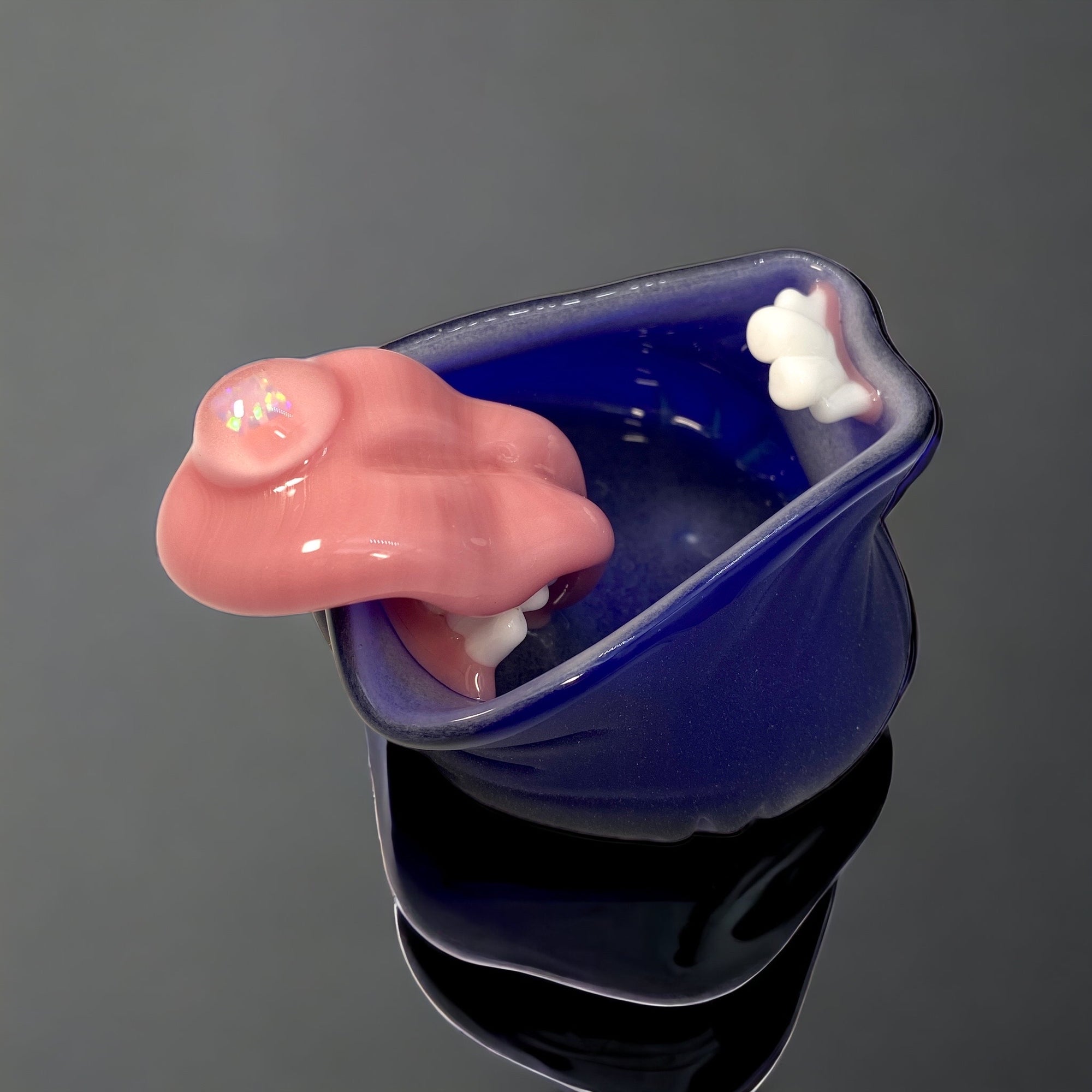 Glasshole Ash Tray