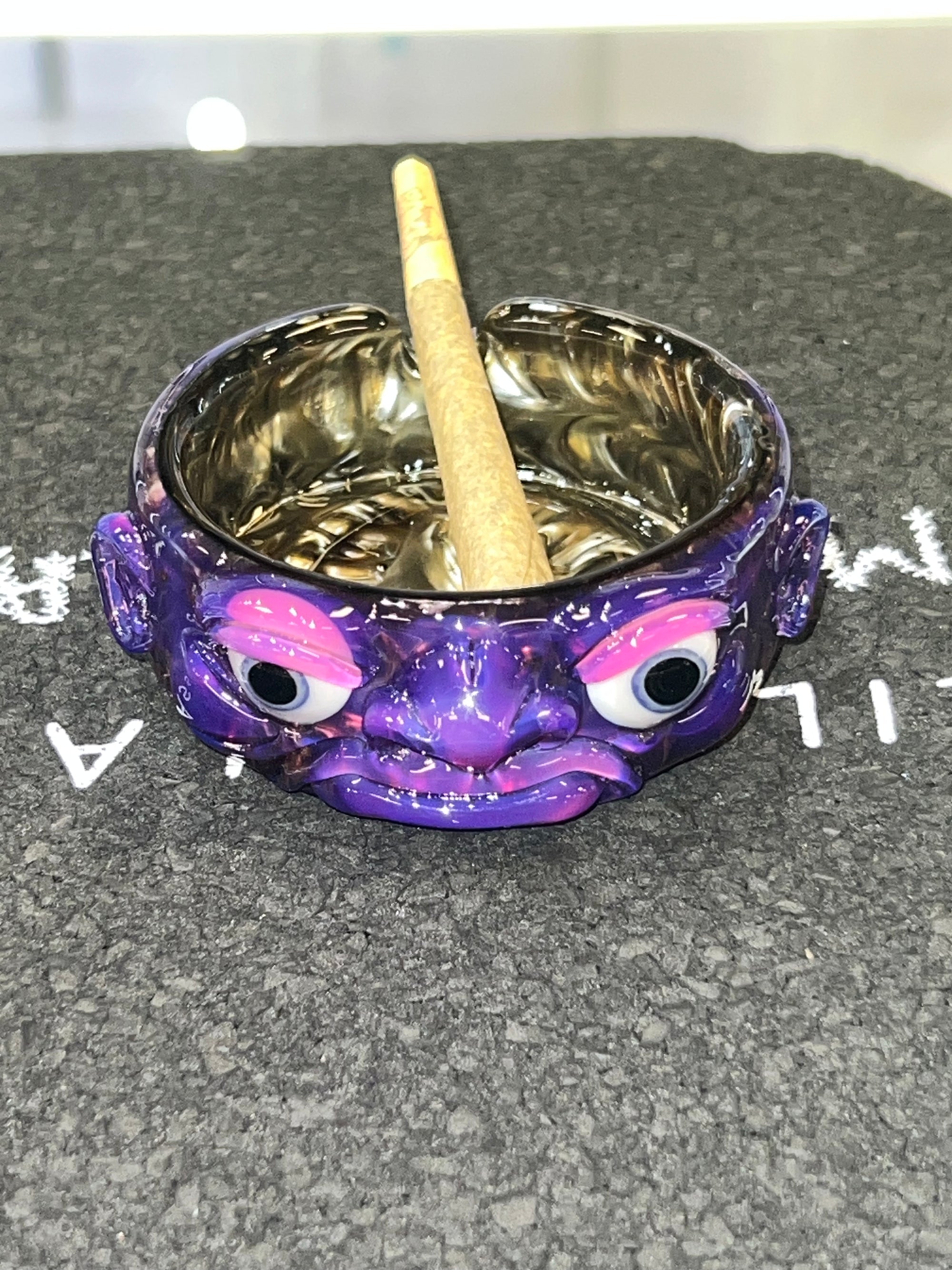 Voorhees Ashtray