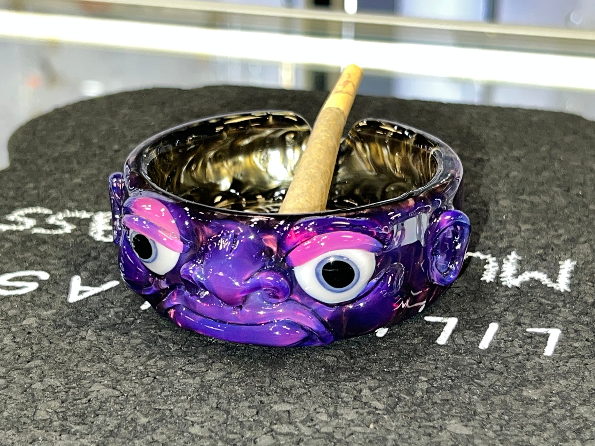 Voorhees Ashtray