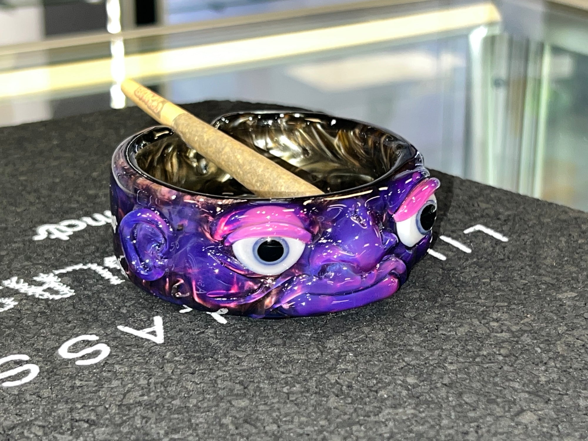 Voorhees Ashtray