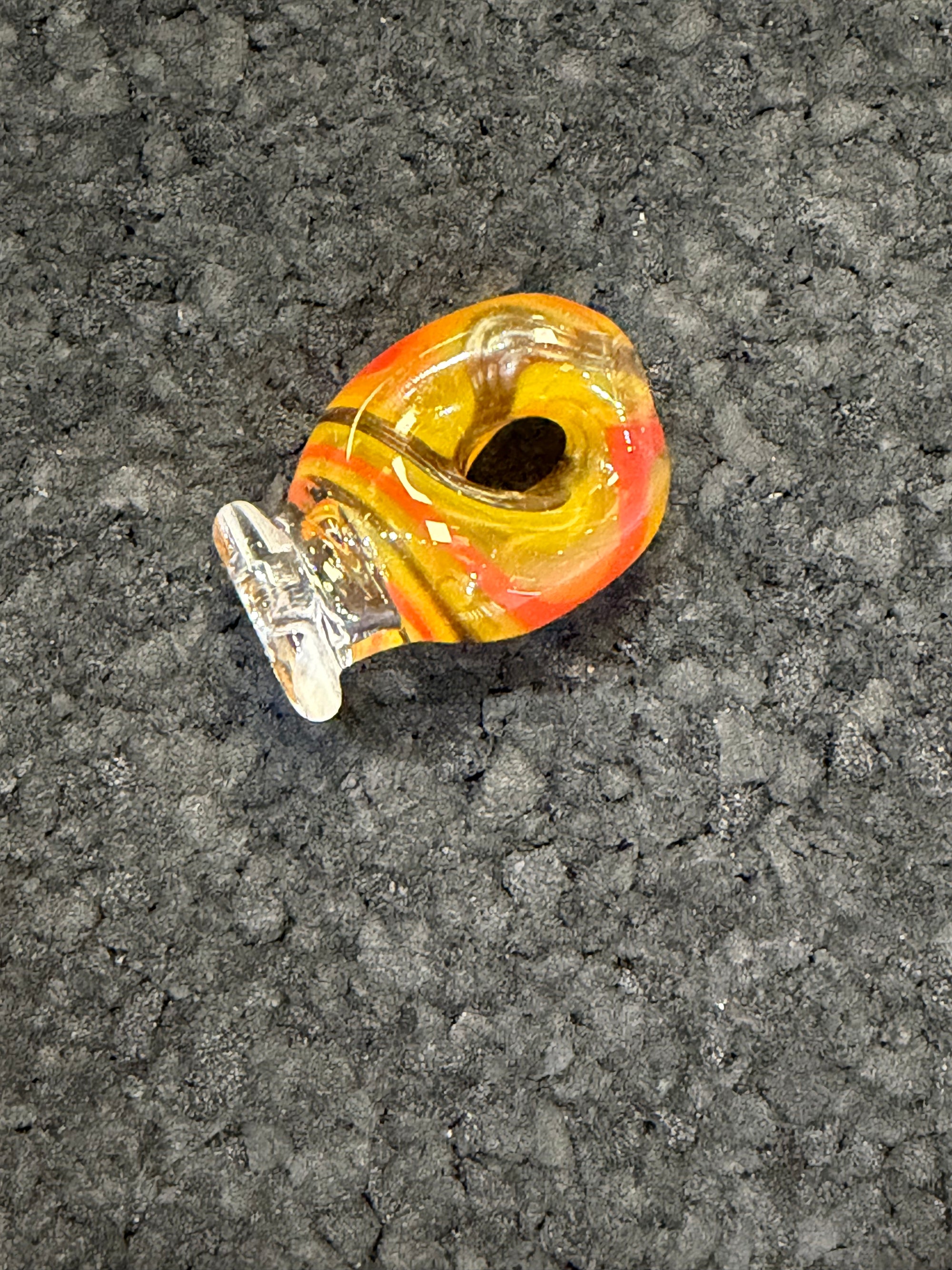 NewKid Glass Pivot top 2