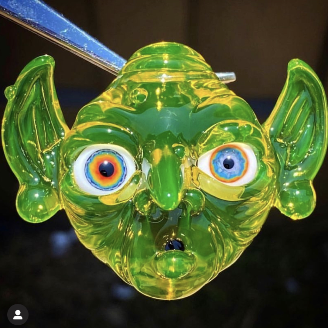 Shelbo Pendant